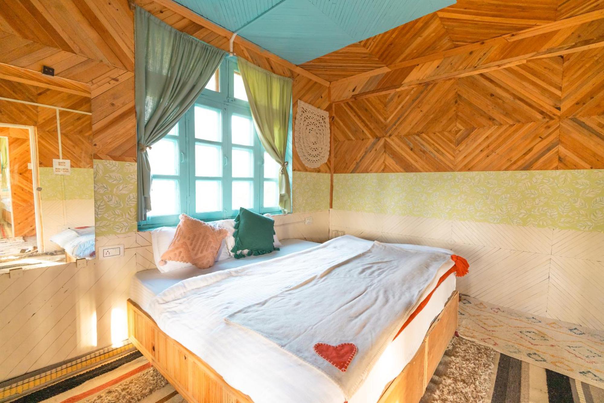 Firgun Chapter Shoja Hostel Kültér fotó