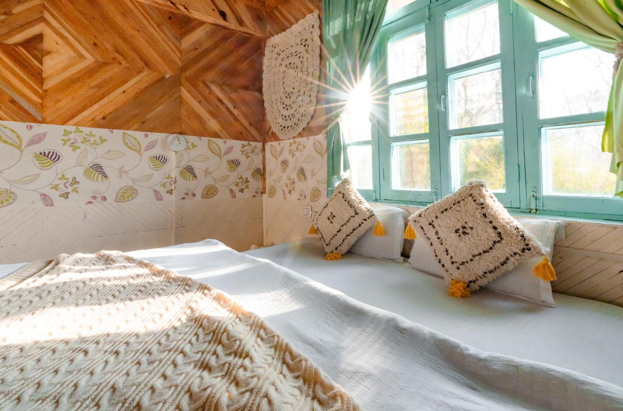 Firgun Chapter Shoja Hostel Kültér fotó