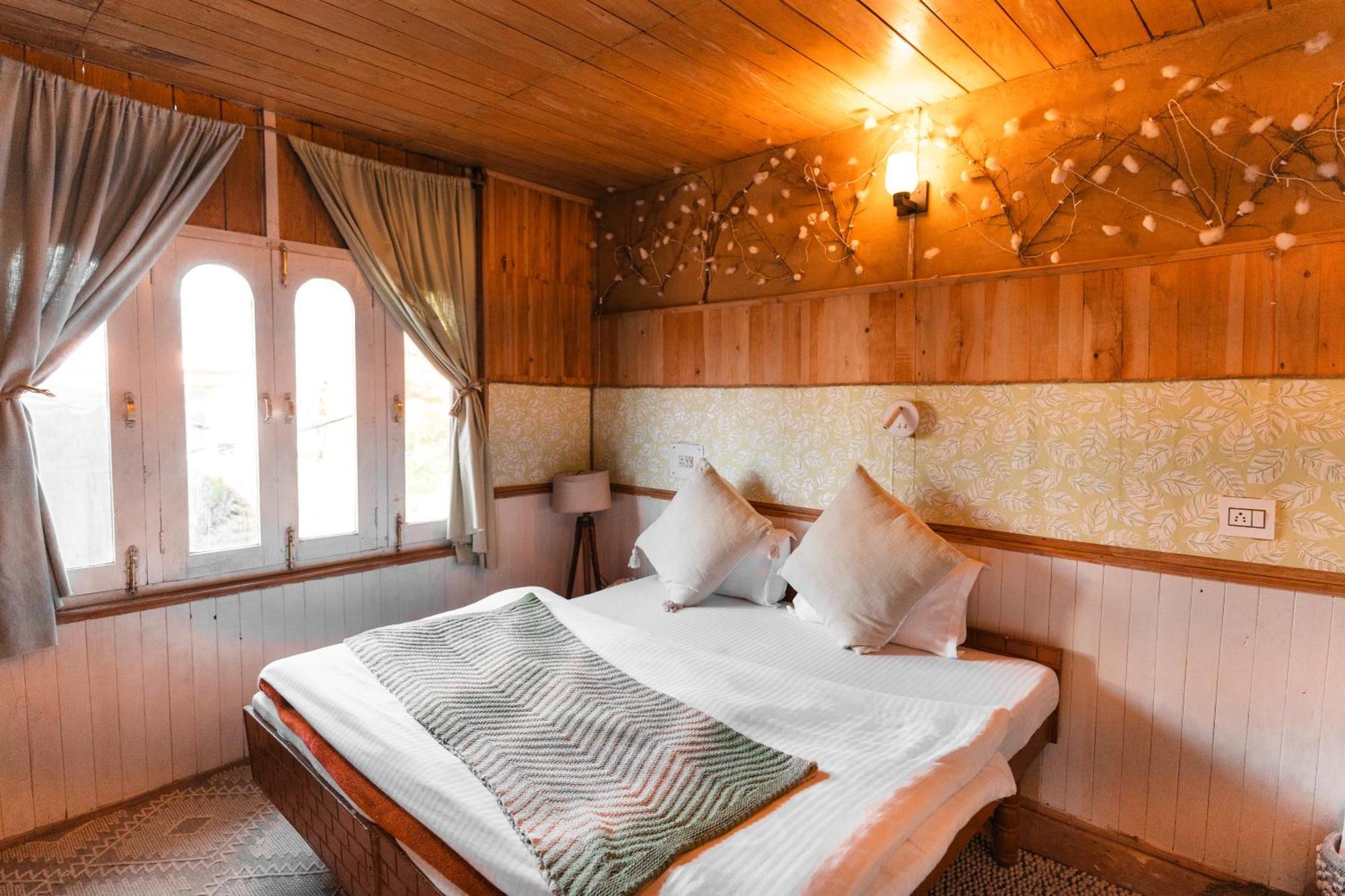 Firgun Chapter Shoja Hostel Kültér fotó
