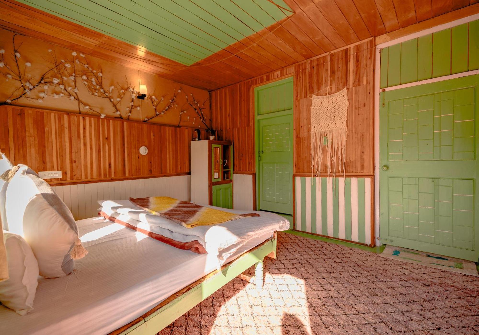 Firgun Chapter Shoja Hostel Kültér fotó